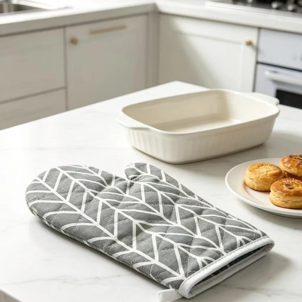 2pcs Kitchen Baking Gloves Microwave Oven Gloves High Temperature Resistant And Insulated Gloves Oven Gloves Heat-Resistant Glo