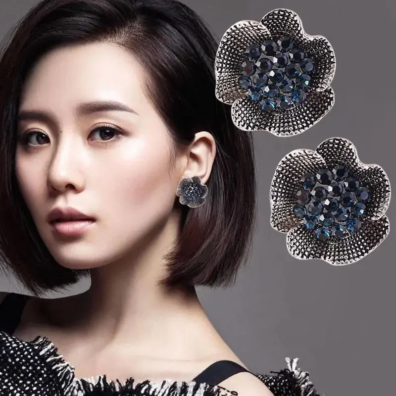 Vintage Black Color Flower Stud Earrings for Women Blue Round Crystal Zircon Wedding Earrings Anniversary Gifts 2024 New Jewelry