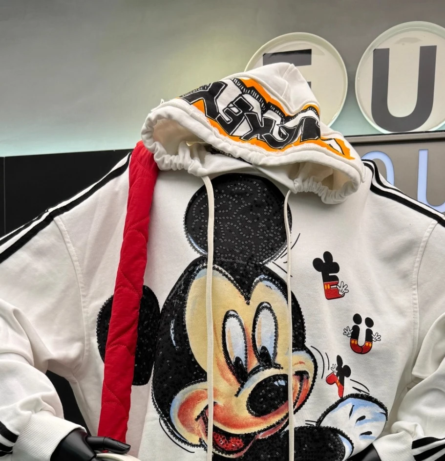 European Style Cartoon Hoodie for Women 2025 Autumn New Heavy Sequin Print Loose Fashion Design Top Oversized Hoodie