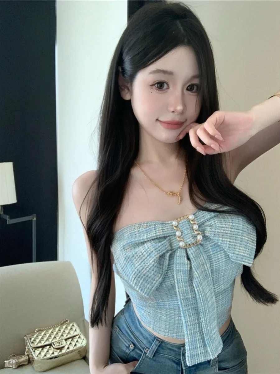 Slim Fit Short Crop Top with Padded Bra And Waist Cinching  Knot Design Fashionable Women's Camisole from China
