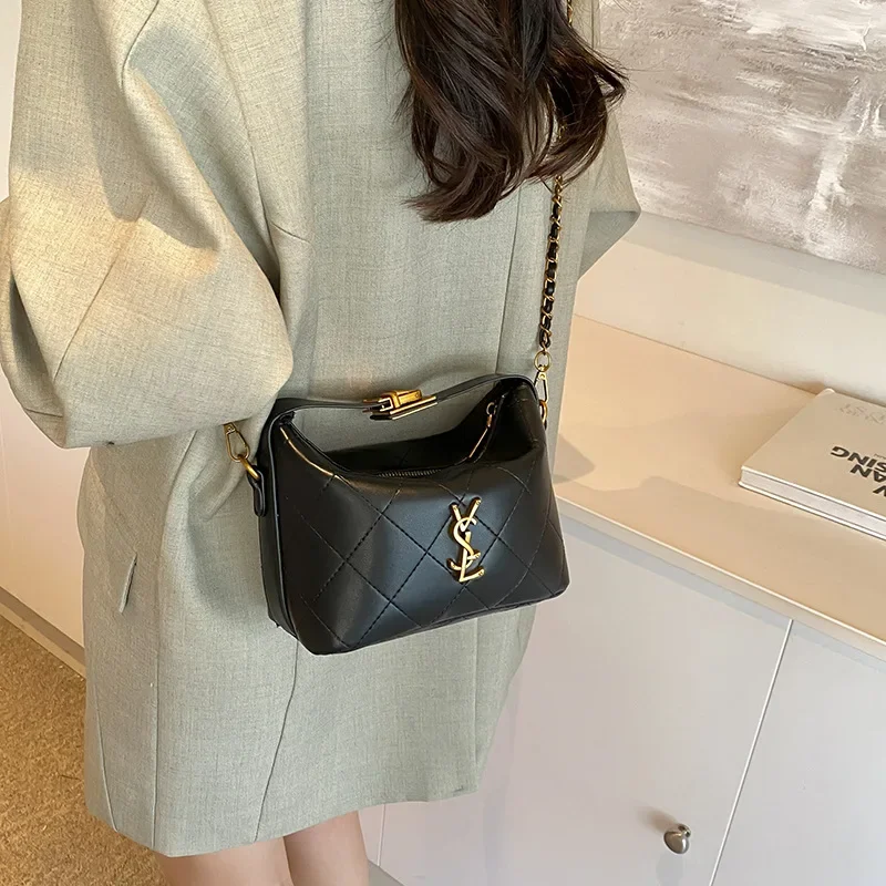 Embroidered Thread Rhombus Chain Small Satchel Bag A Women 2024 Hand Carry Small Square Bag Korean Niche Shoulder Messenger Bag