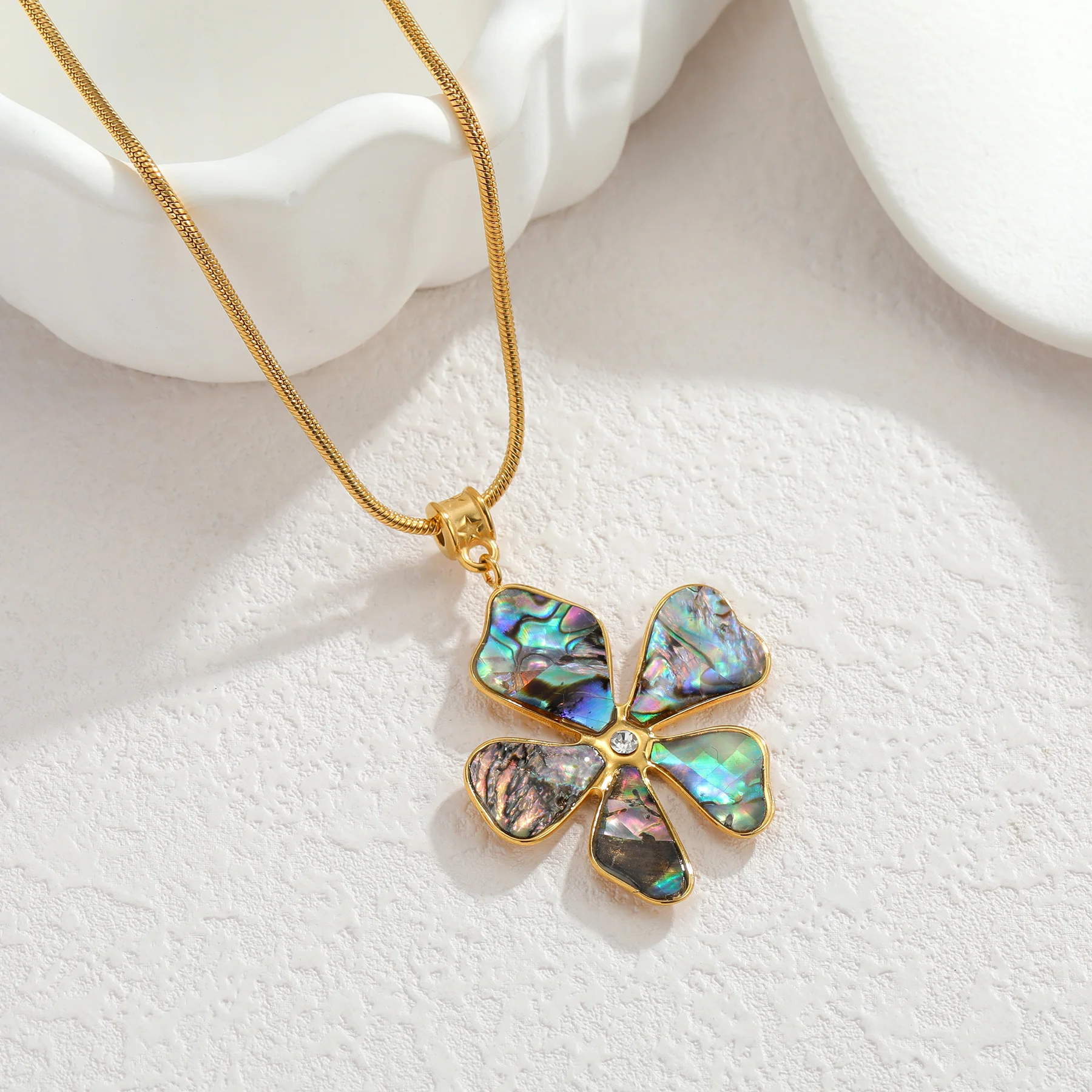 Bohemian Abalone Shell Flower Necklace Bracelet Stud Earrings Ring Jewelry Set For Women Gold Plated Luxury Beach Party Gift