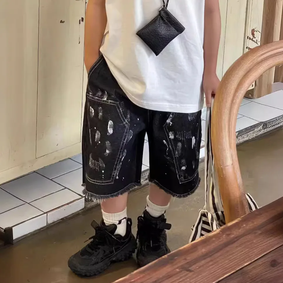 

Летняя Новинка, детская одежда, свободные и персонализированные Изношенные черные джинсы и шорты с матовыми краями