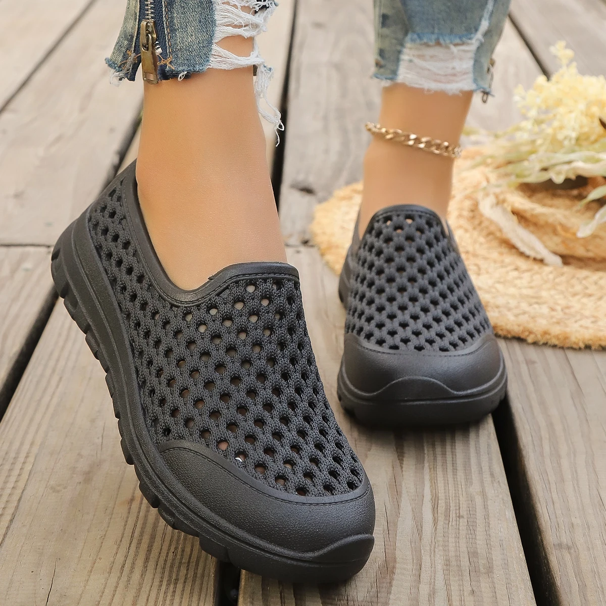 

Summer Mesh Women's Sandals — Casual, Breathable, Lightweight, and Non-Slip Flats; Comfortable, Minimalist "Mom-Style" Sneakers