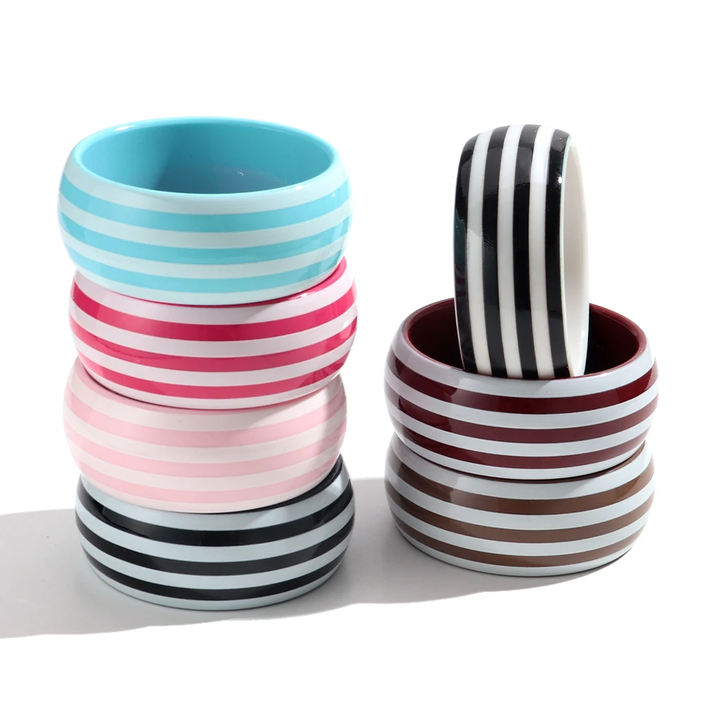 Fashion Colorful Resin Wide Stripe Round Cuff Bangles for Women Geometric Stackable Chunky Bangle Party Jewelry Gifts