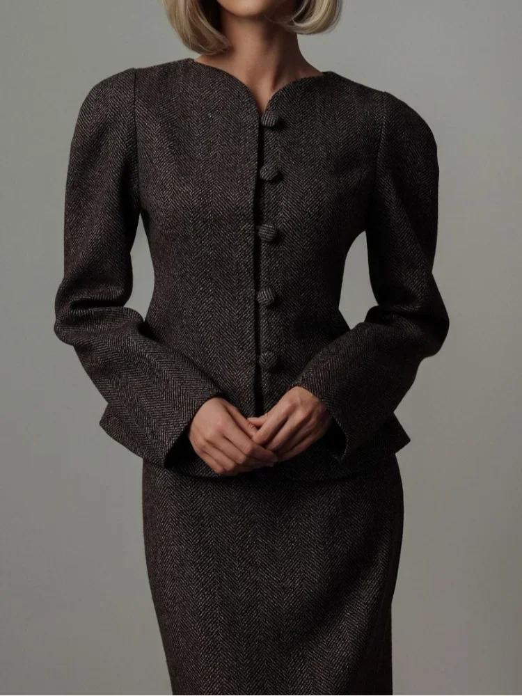 Fashion V Neck Loose Long Sleeves Short Jacket Lady Elegant Single Breasted Slim Coats 2024 Autumn Chic Commuting Outwears