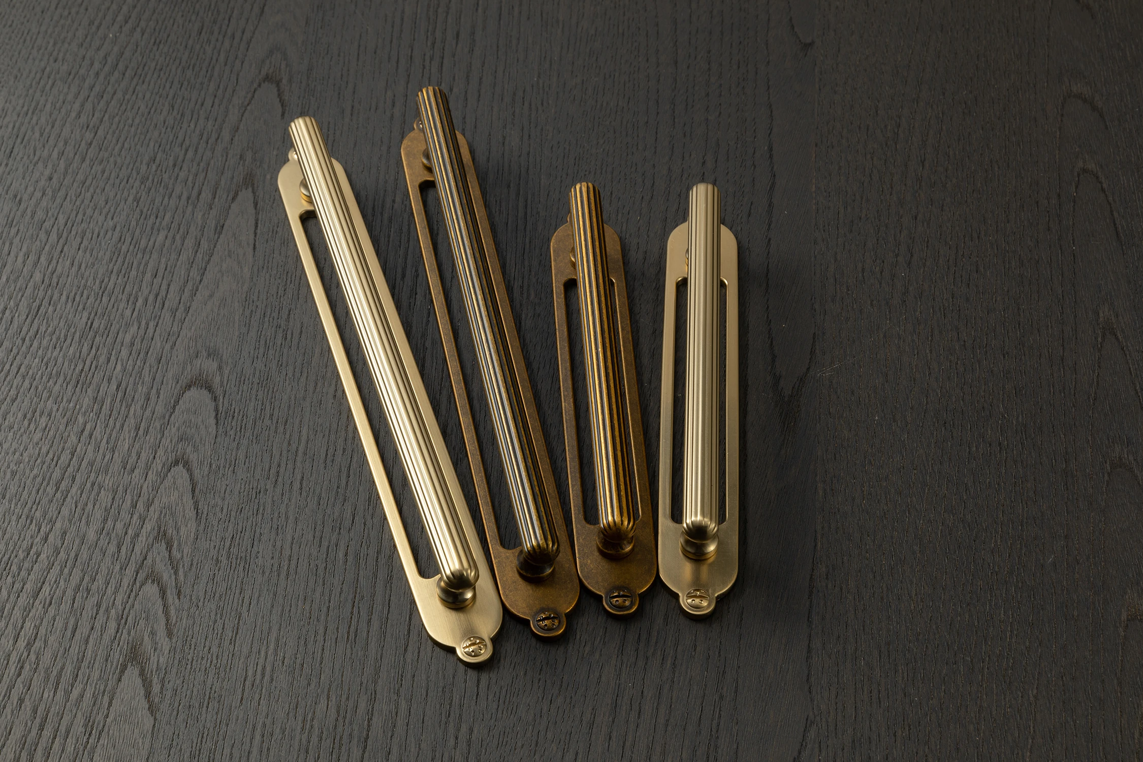 Goo-Ki ชุด 2 ชิ้น มือจับตู้ทอง - Furniture Hardware With Backplate บทวิจารณ์และราคา