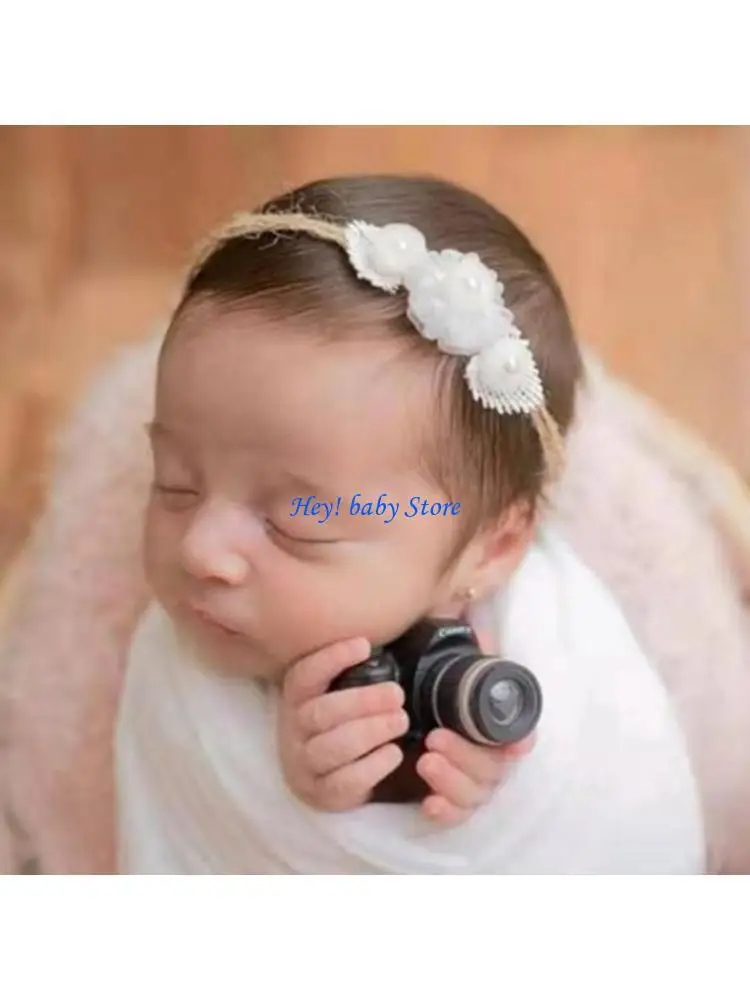 Q1FE 1/12 Dollhouse Mini Camera Model Newborn Photography Props Retro Miniature Camera Infants Photo Decorations