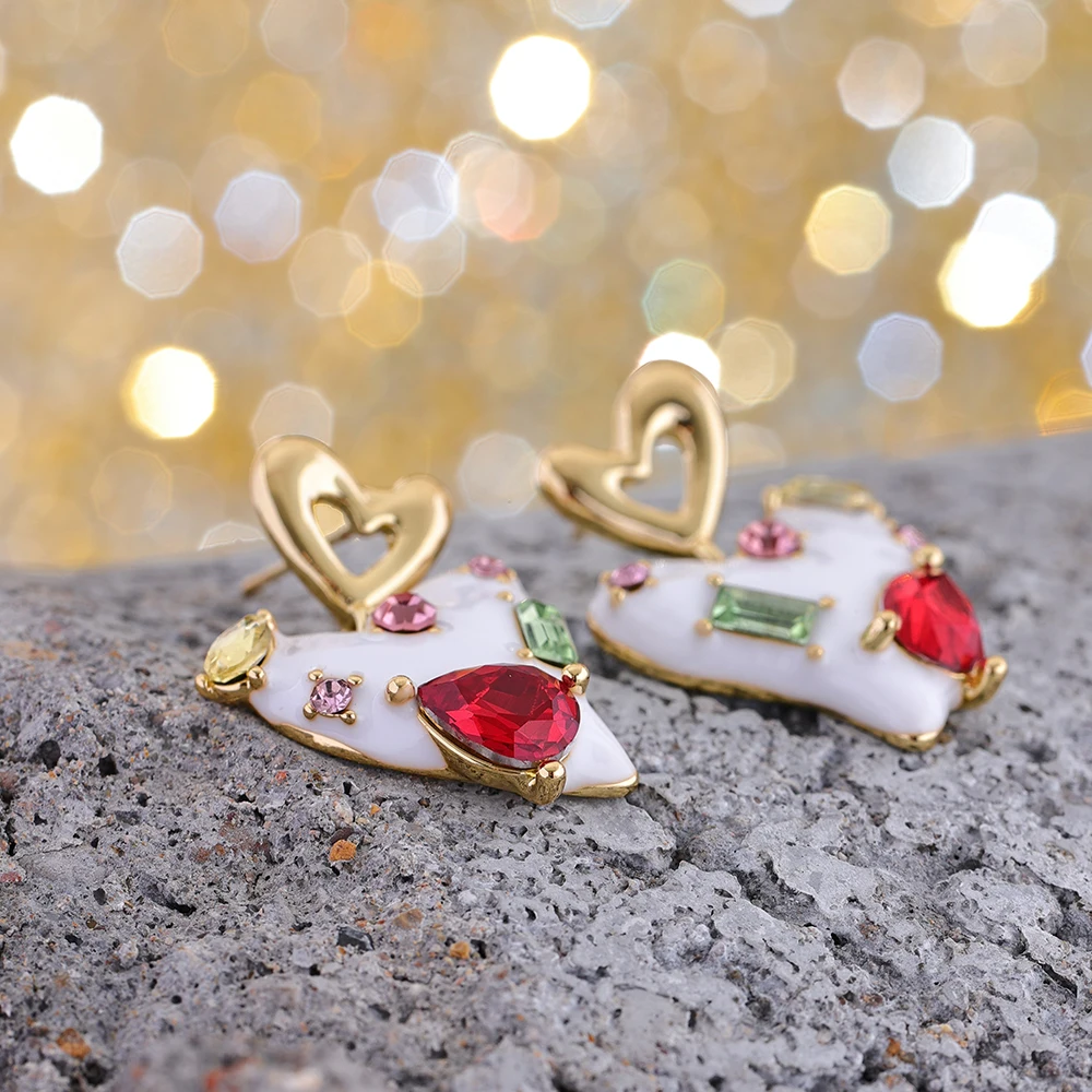 Mchic squisiti orecchini pendenti con cuore smaltato bianco con strass colorati creativi attraenti gioielli in rame antiallergico regalo di Gala