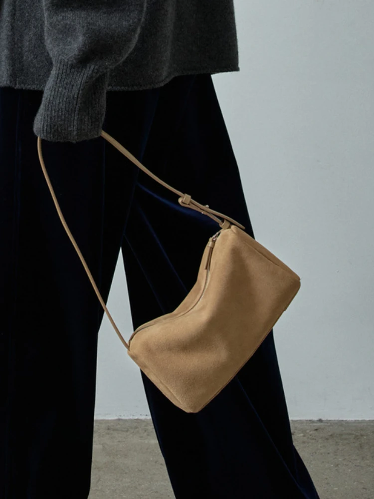 

Brand FACADE PATTERN 25 Retro Simple Handbag Women's Suede Shoulder Bag Casual Style Rectangular Shape Ladies Purse