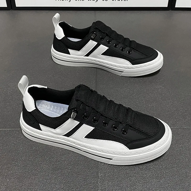 Men's Four Seasons New Versatile Fashion Little White Shoes Solid Color Breathable Leisure Sports Comfortable Board Shoes