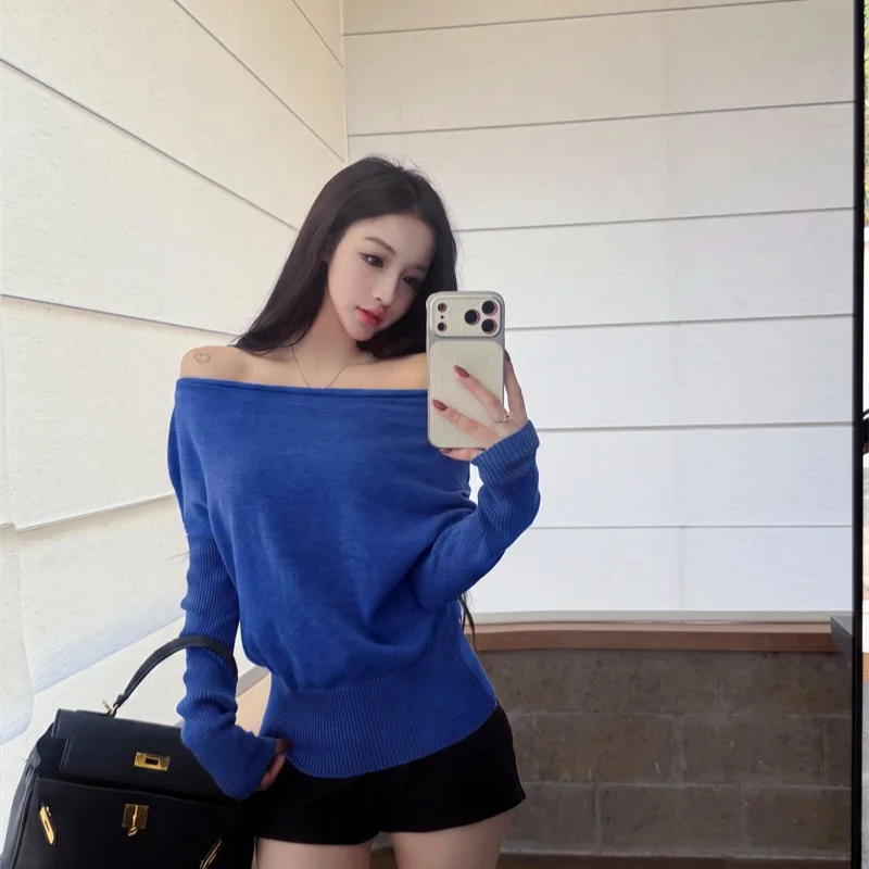 Women's Loose Long Sleeve Knitted Shoulder Bared Sweater Casual Style Double Knit Fabric Comfortable Fit Autumn Top
