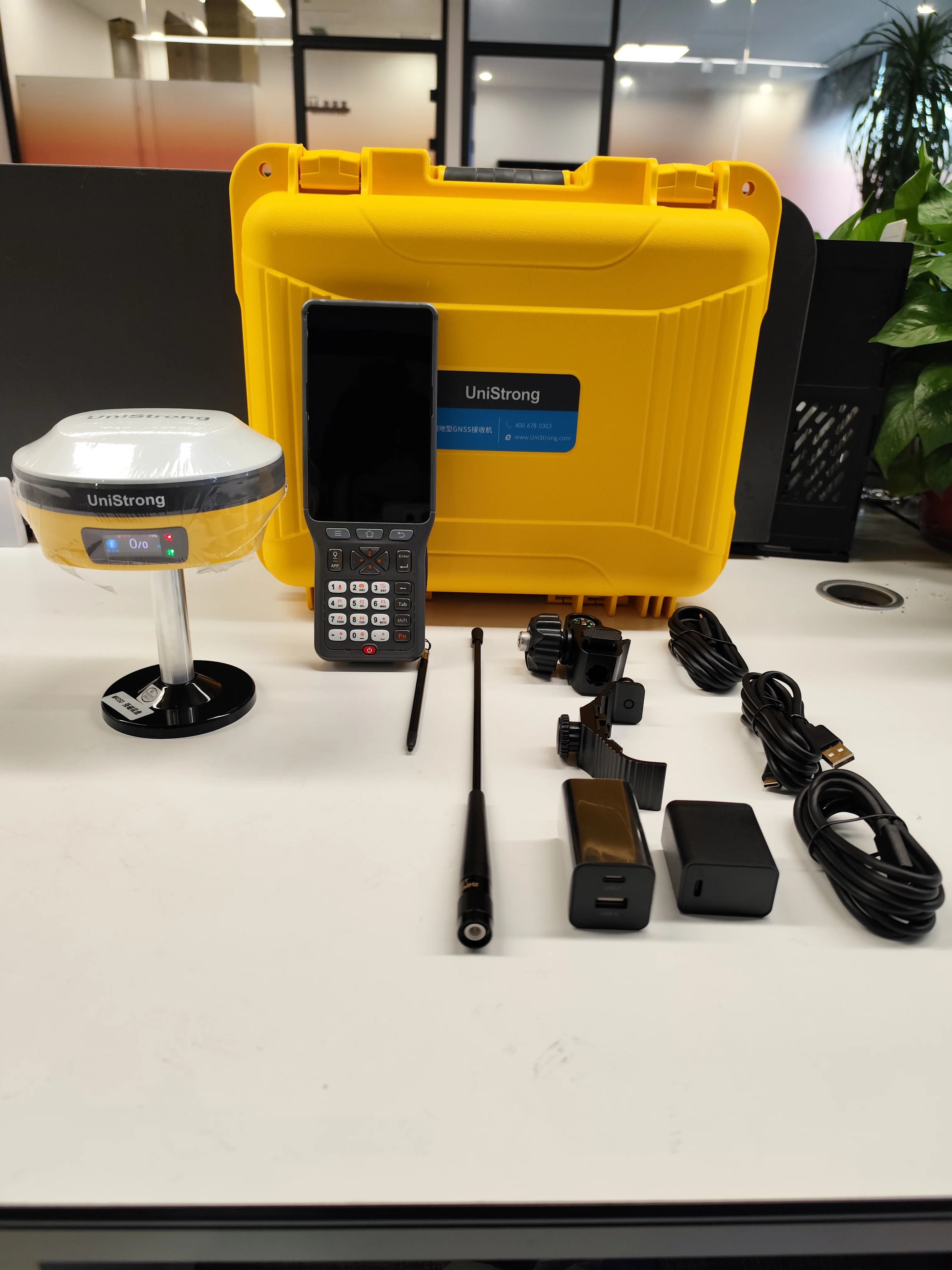 Unistrong G20 GPS RTK With IMU And Dual-Camera For Land Surveying E-survey ERTK30 GNSS RTK