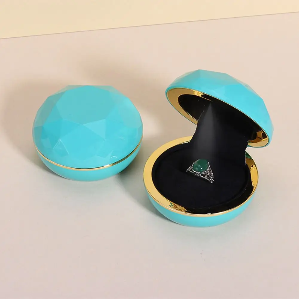 

Portable Luxury LED Ring Display Box Decoration Storage Proposal Engagement Boxes Romantic Velvet Necklace Ring Case for Wedding