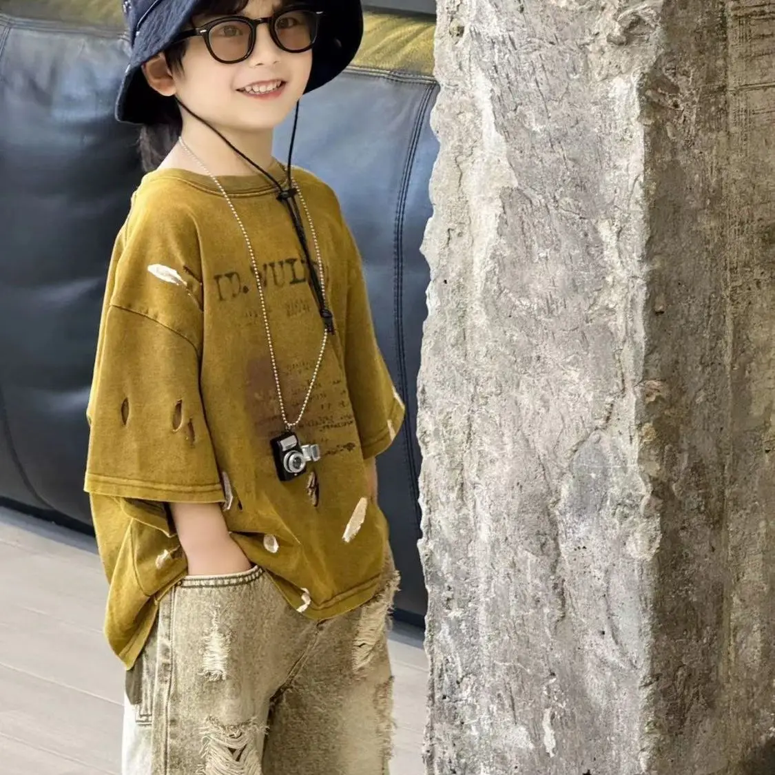 Boys' Sets T-shirt Shorts Two-piece 2024 Summer Suits Letter Hole Vintage Denim Pants Cowboy Style Handsome Fashion Loose Suits