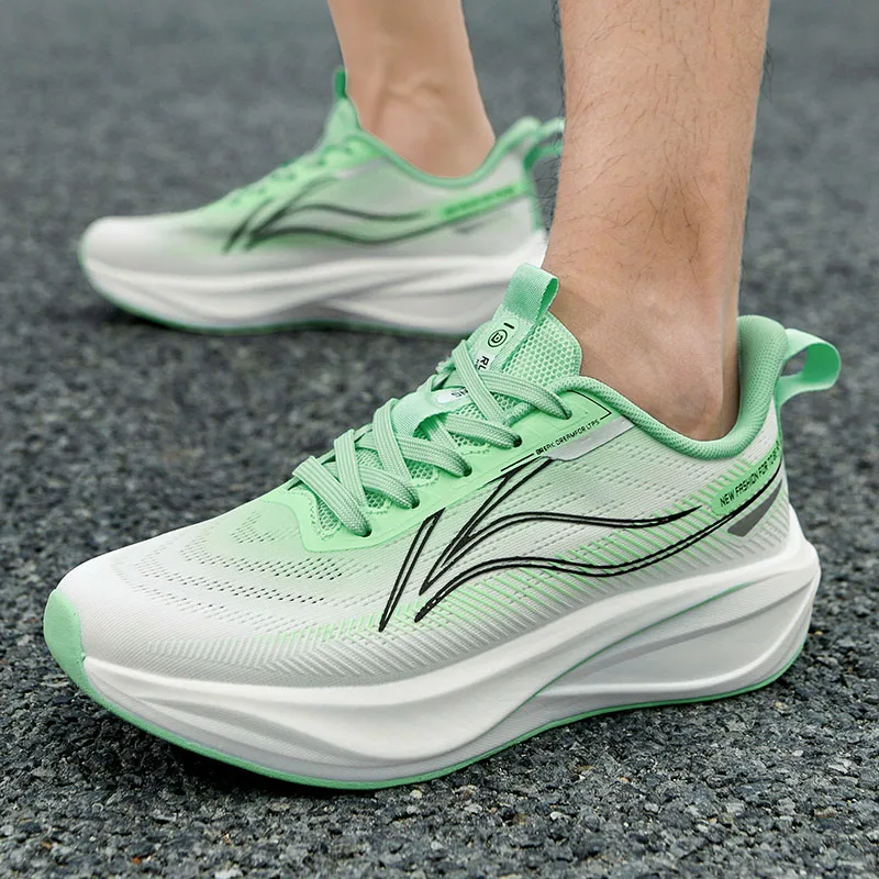 

New casual shoes for men and women, summer breathable mesh sports shoes, casual lightweight soft soled running shoes, sports sho