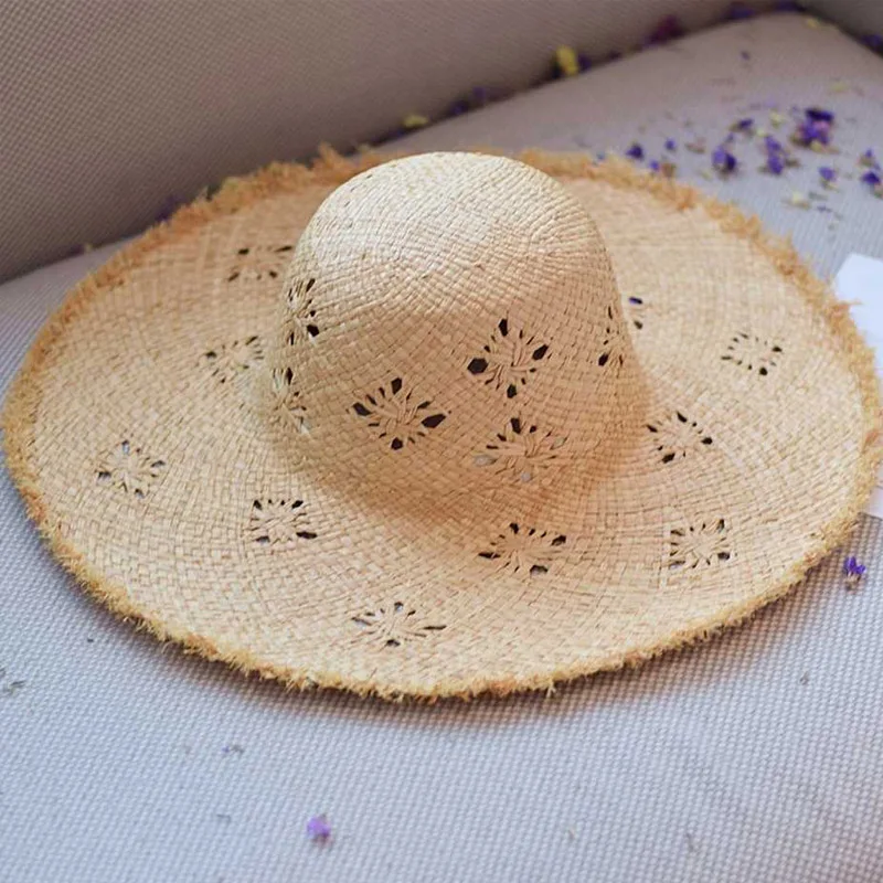 

High Quality Natural 100% Raffia 2025 Handmade Women Straw Sun Hats Wide Brim Gilrs Panama Beach Straw Sun Caps For Holiday