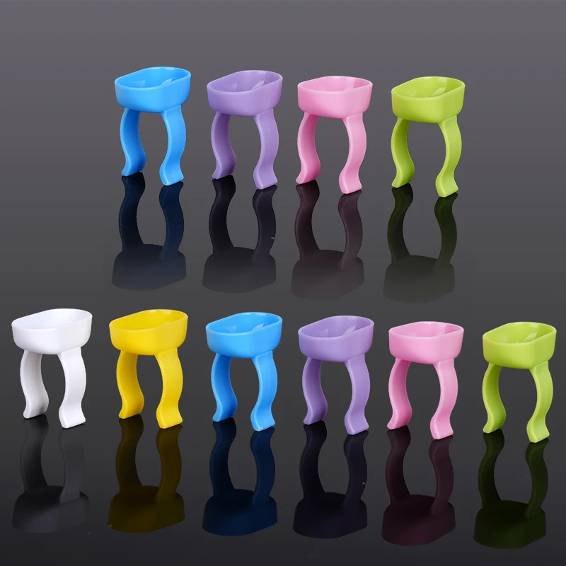 20pcs Dental Mixing Bowl Cup Finger Ring Holder Dappen Dish Plastic Silicone Prophy Paste Rings Handy Tool Dentistry Material