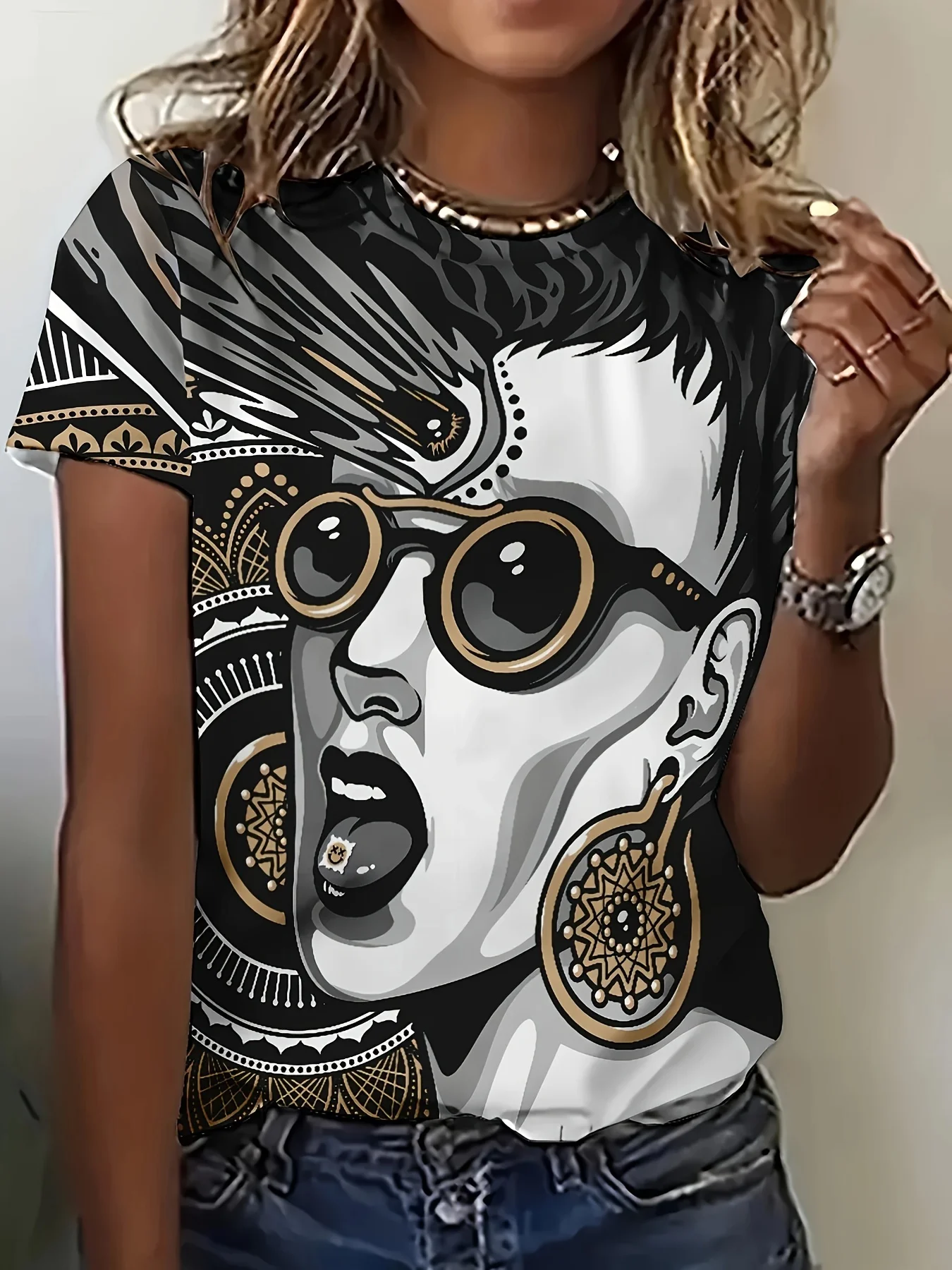 Fashion Draw Facial Cartoon Patterns 3D Print Women T Shirts New Summer Pullover Tops Tees Casual Short Sleeve Woman T shirts