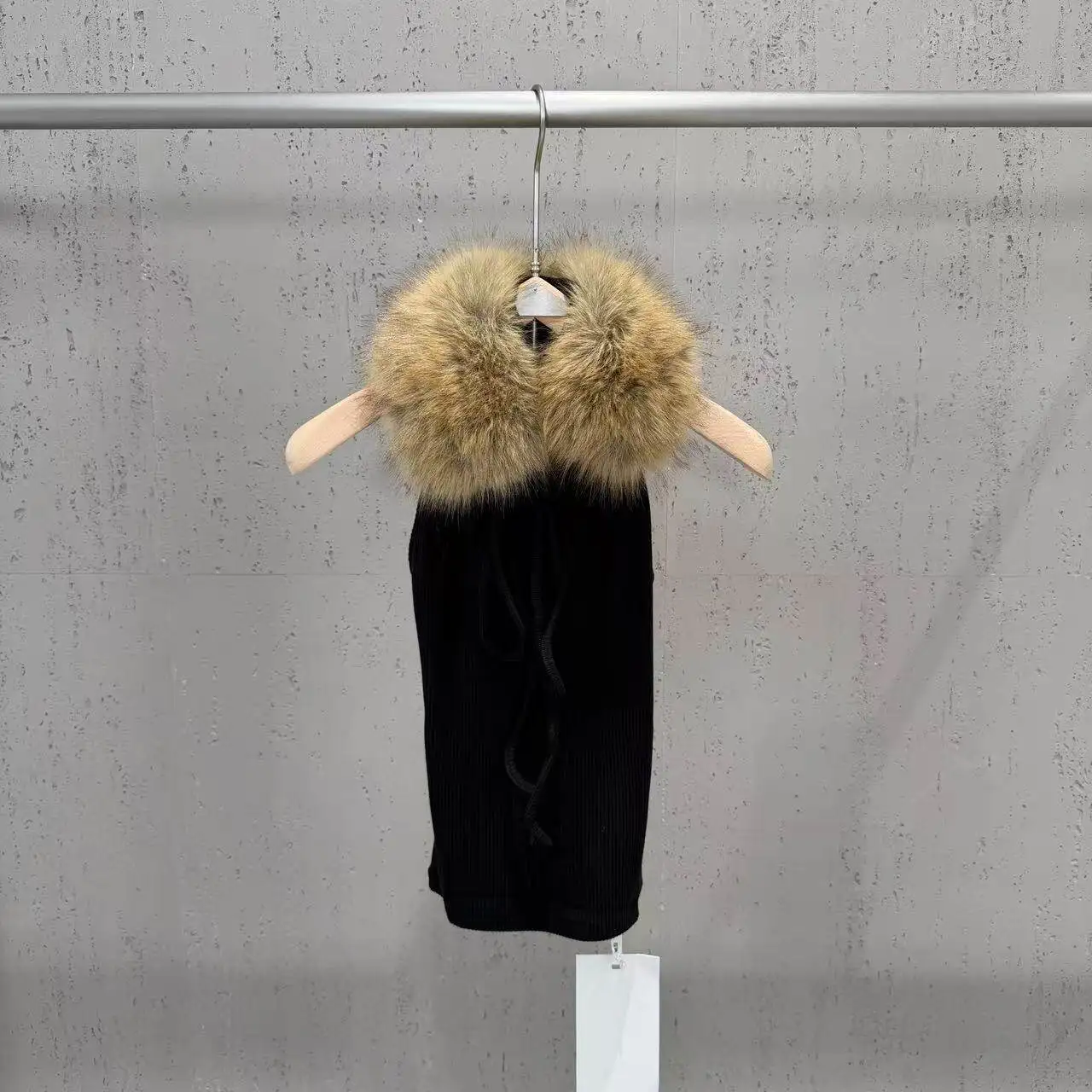 High Street Fur Collar Hanging Neck Tanks Women's Autumn and Winter Slim Fit Knit Inner Layer Outer Layer Sleeveless Tanks Top