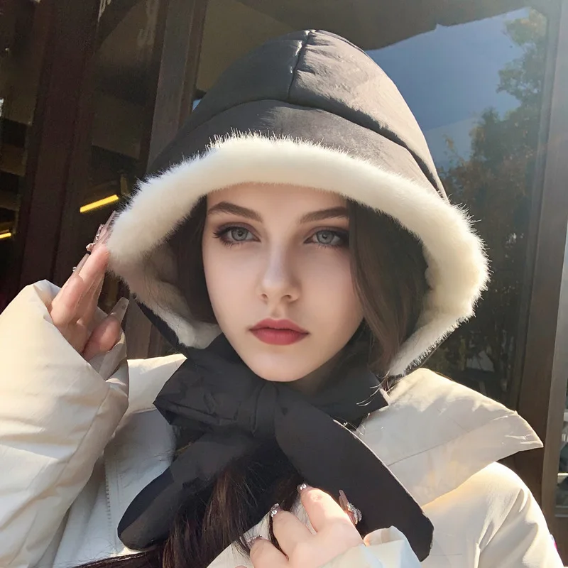 

2025 Winter 2-in-1 Crossbody Bag & Beanie, Fleece Lined Ear Flap Cap for Women, Warm Skating Fashion Set, Bundle Deal 509075