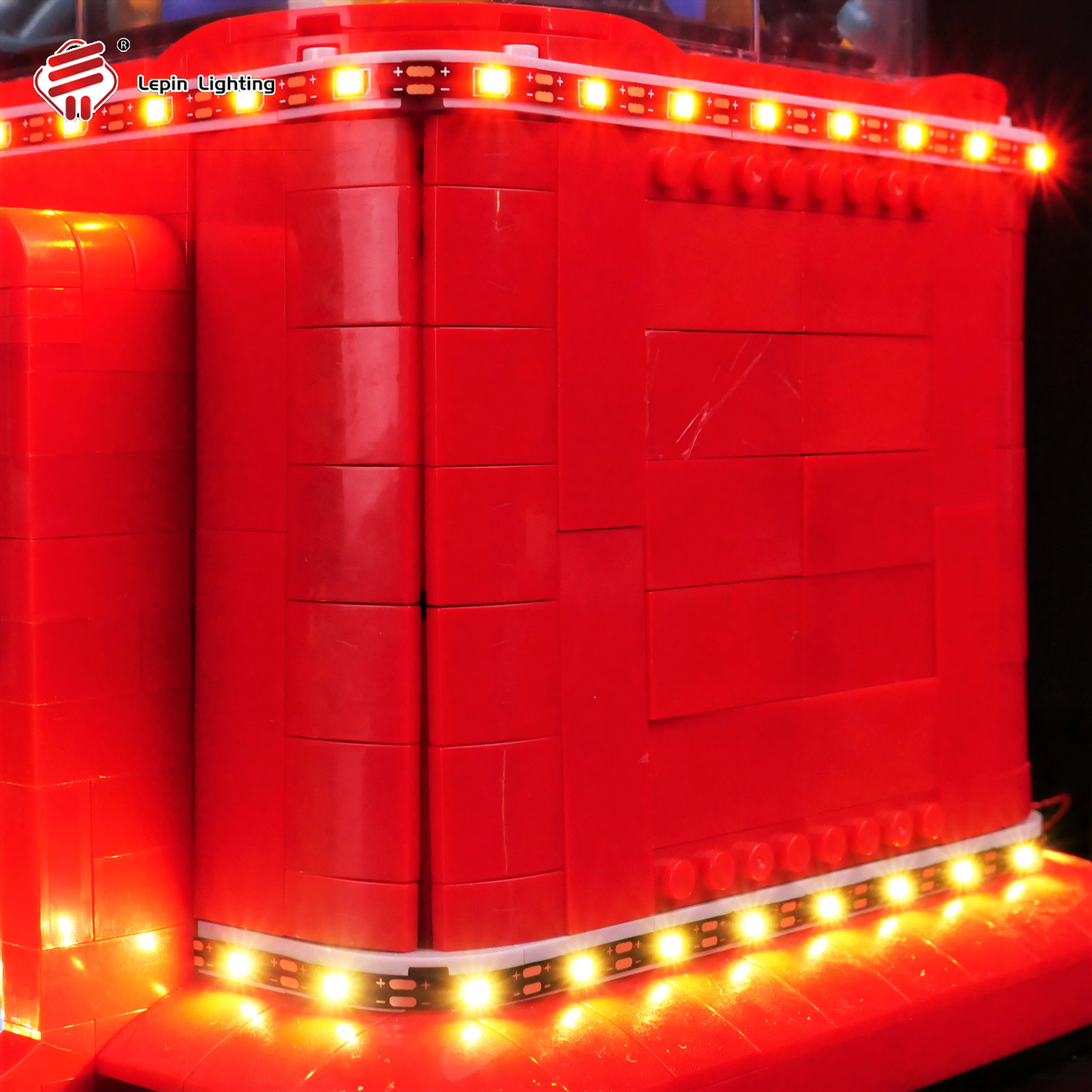 مجموعة إضاءة LED DIY متوافقة مع مكعبات بناء آلة Gashapon الرجعية 21358 نموذج عرض ملحقات الإضاءة للتحكم عن بعد