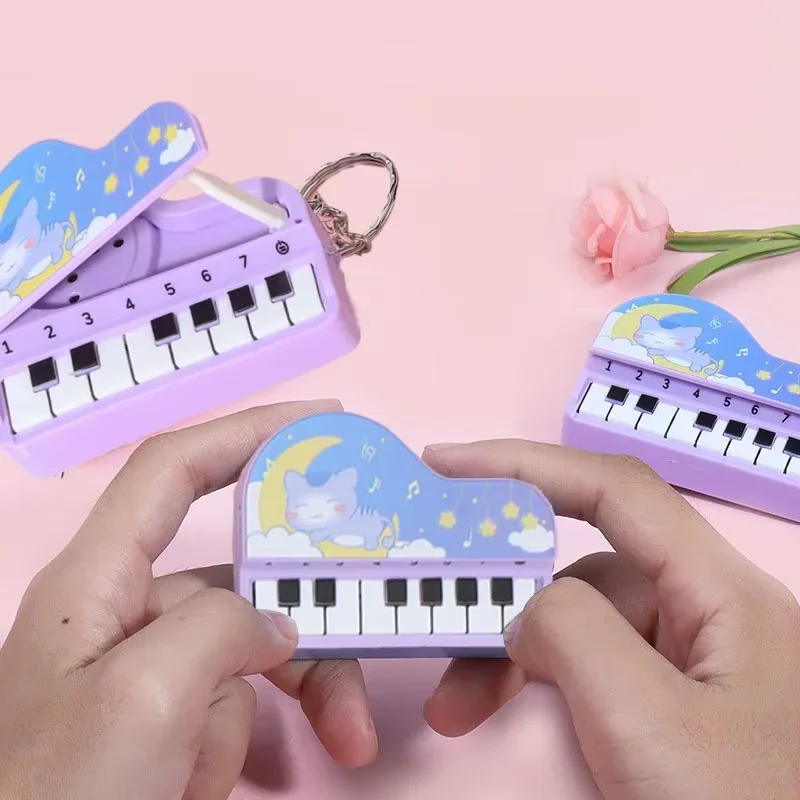 1Pc Mini Desktop Piano Keychain Cute Music Game Machine Colorful Bag Pendant Educational Toy Easter Festival Gift/-