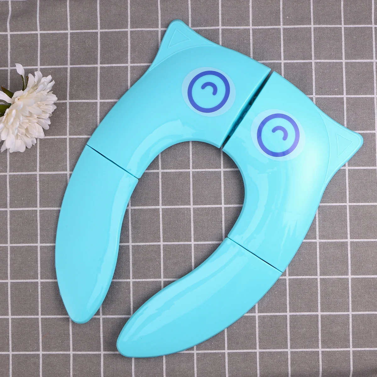 Foldable Toilet Seat Pad Compact Size Sturdy PP Material Cute Owl Design Suitable Most Toilets Easy to Carry Toilet Seat Pad