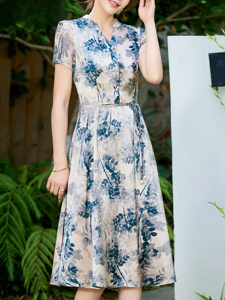 

Летнее платье макси с цветочным принтом для женщин старше 50 лет, свободного кроя, с V-образным вырезом, на одной пуговице, из легкой полиэстеровой смеси