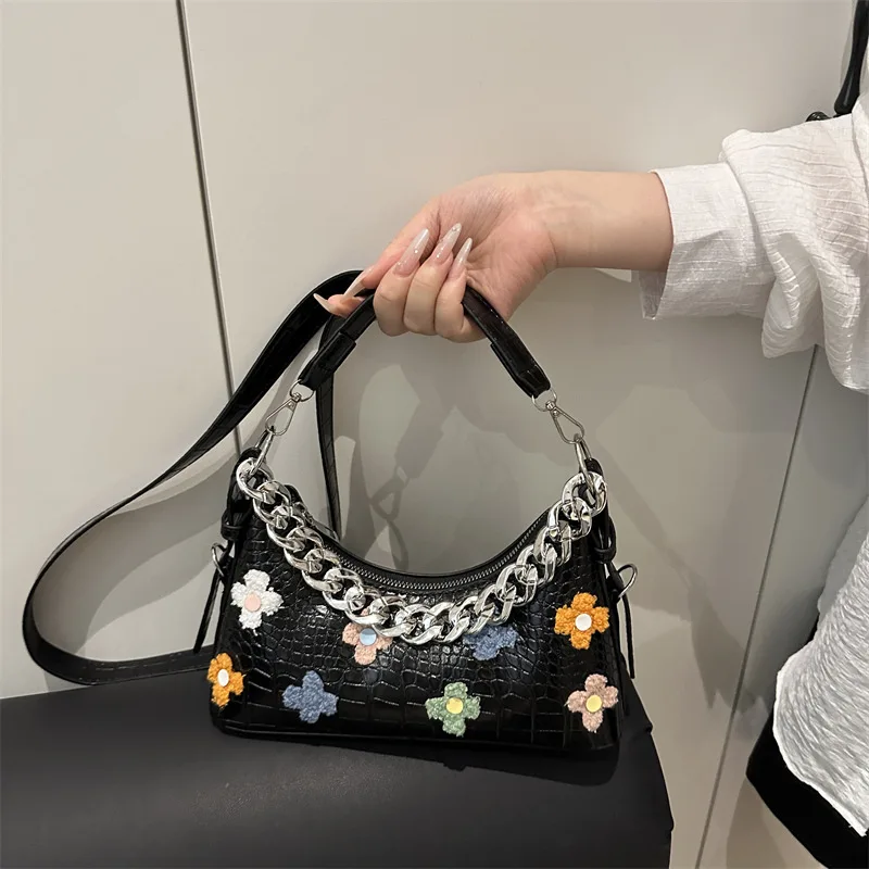 

New Popular Baguette Bags Handbag Crocodile Pattern French Toast Bag Flower Chain Women's Messenger Shoulder Cross-Body Bag