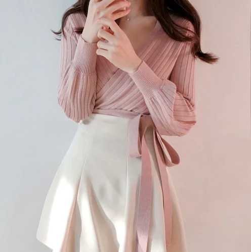 

Модный трикотажный свитер с V-образным вырезом, однотонный, с поясом на талии, в уличном стиле, с длинными рукавами, стандартной длины, для женщин