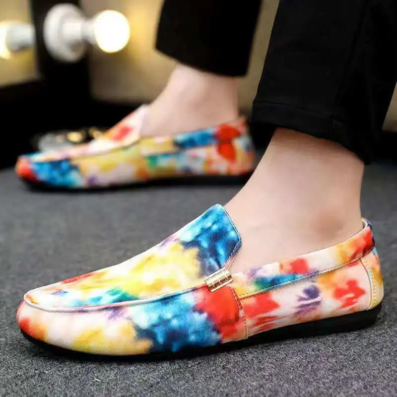 

2026 Summer men's casual shoes comfortable lightweight water-resistant and slip-resistant one-piece youth shoes size 39-46
