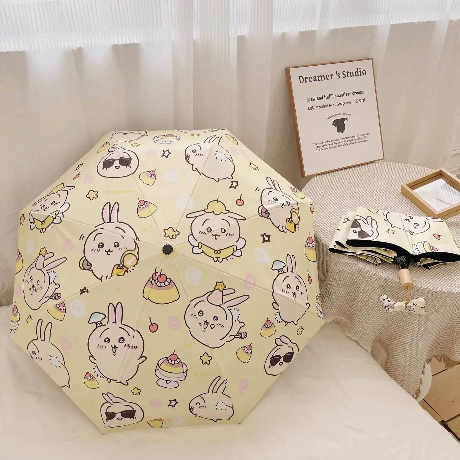 High Appearance Level. Vinyl Sunshade Umbrella, Umbrella For Rain, Umbrella For Sun. Cartoonish, Cute Floral Umbrella