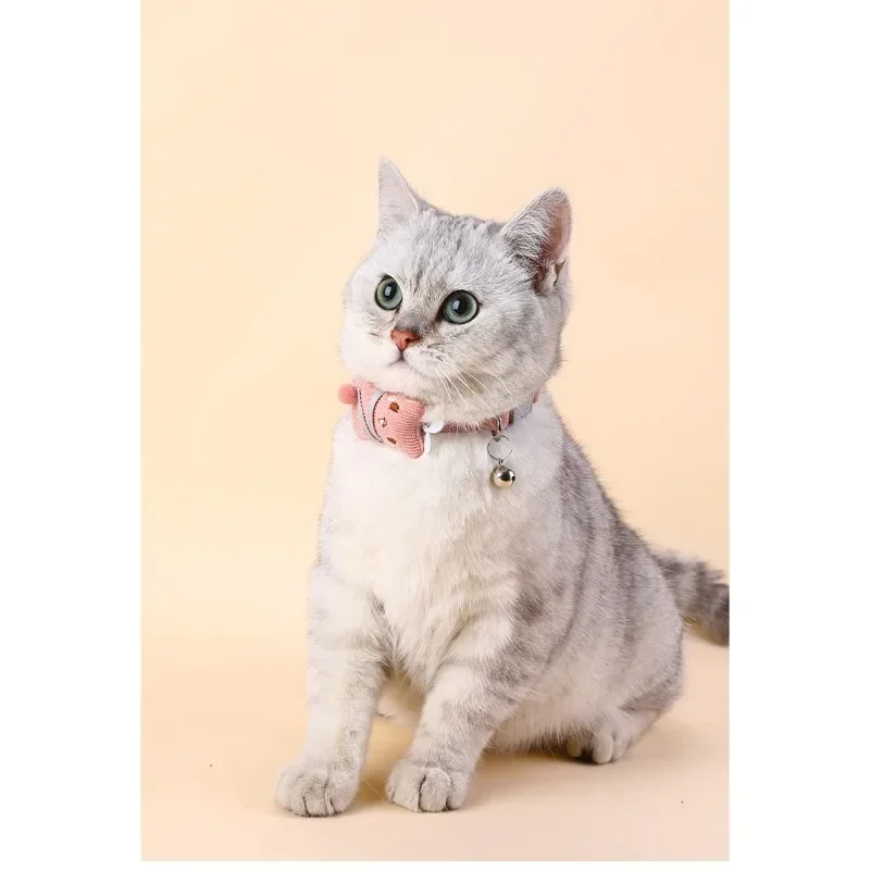 1pcs Pet Cat Collar Necklace Cute High Value Small Tree People Bell Cat Necklace Jewelry Pet Accessories