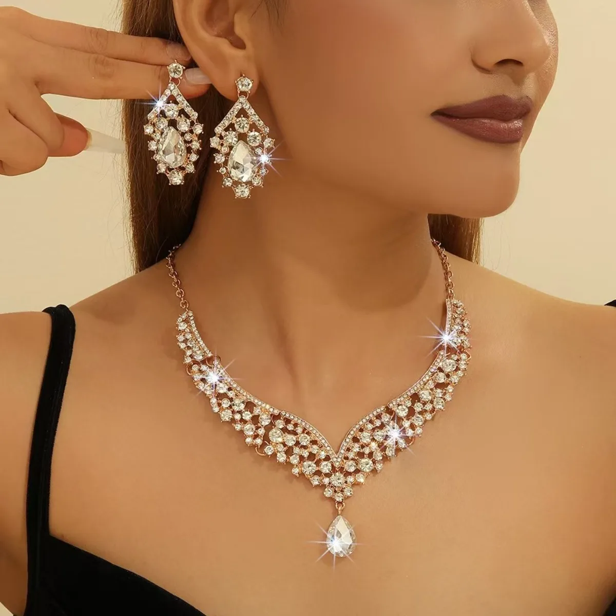 

Rose Gold Teardrop Crystal Bridal Necklace Earrings Set for Women Wedding Party Jewelry
