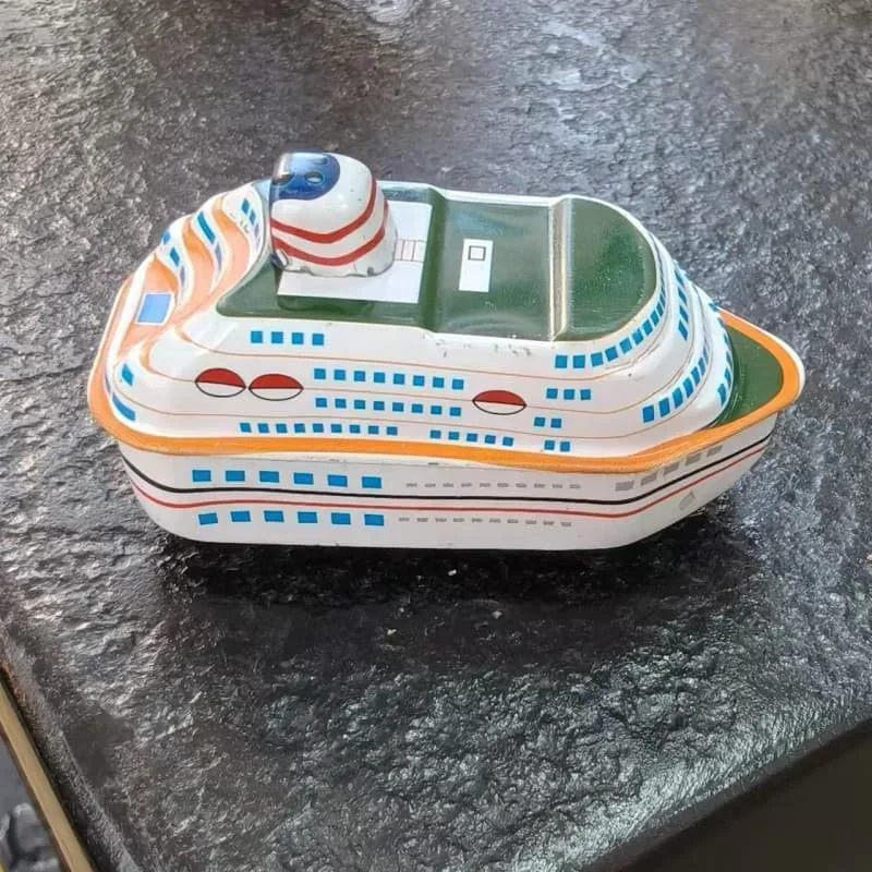 Adult Collection Retro Wind up toy Metal Tin Luxury cruise ship boat Clockwork figures model vintage child gift