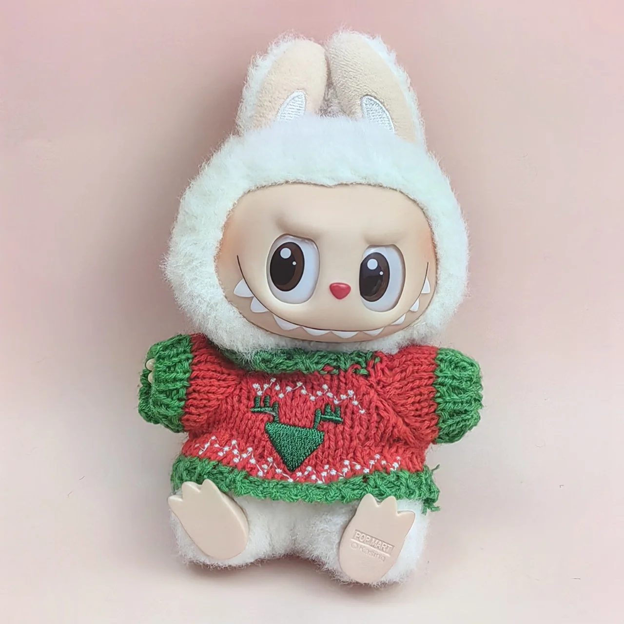 

Милая мини-плюшевая одежда для кукол, аксессуары для кукол Labubu, рождественский вязаный свитер, детский подарок, аксессуары для кукол 17 см