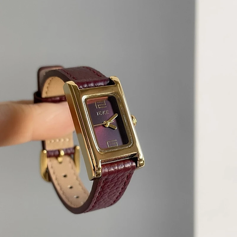 Classic trendy women's watch elegant, simple, high-end white 2025 waterproof quartz watch birthday gift