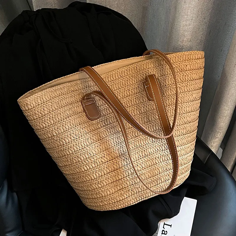 Grass Woven Bag for Women with Large Capacity Vacation Beach Grass Woven Vegetable Basket Commuting Tote Bucket Bag