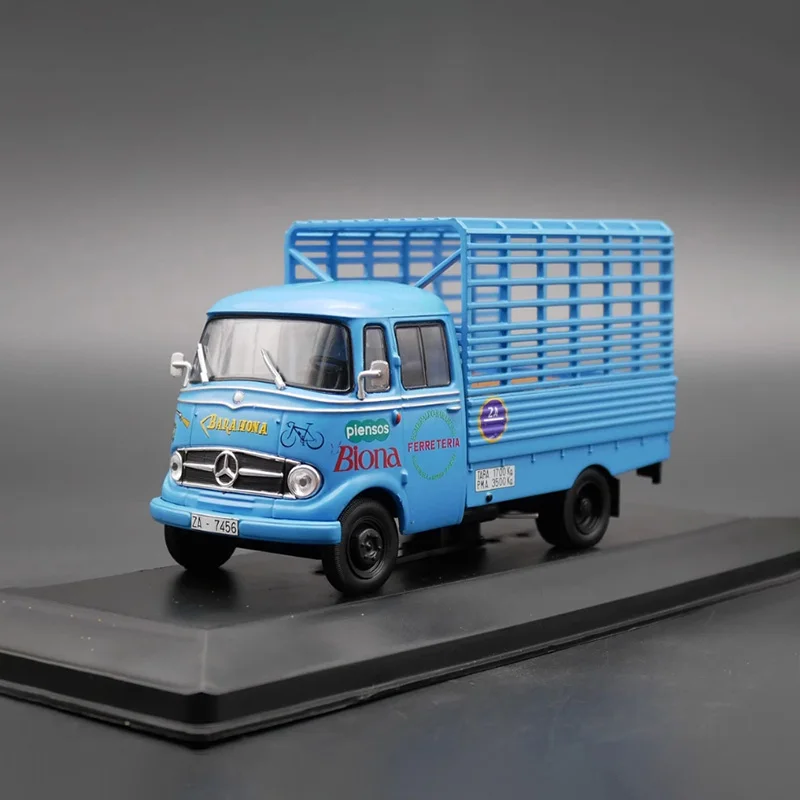 

IXO Diecast 1:43 Scale L-319D Van Alloy Car Model Finished Product Simulation Toy Static Model Collection Gift Display