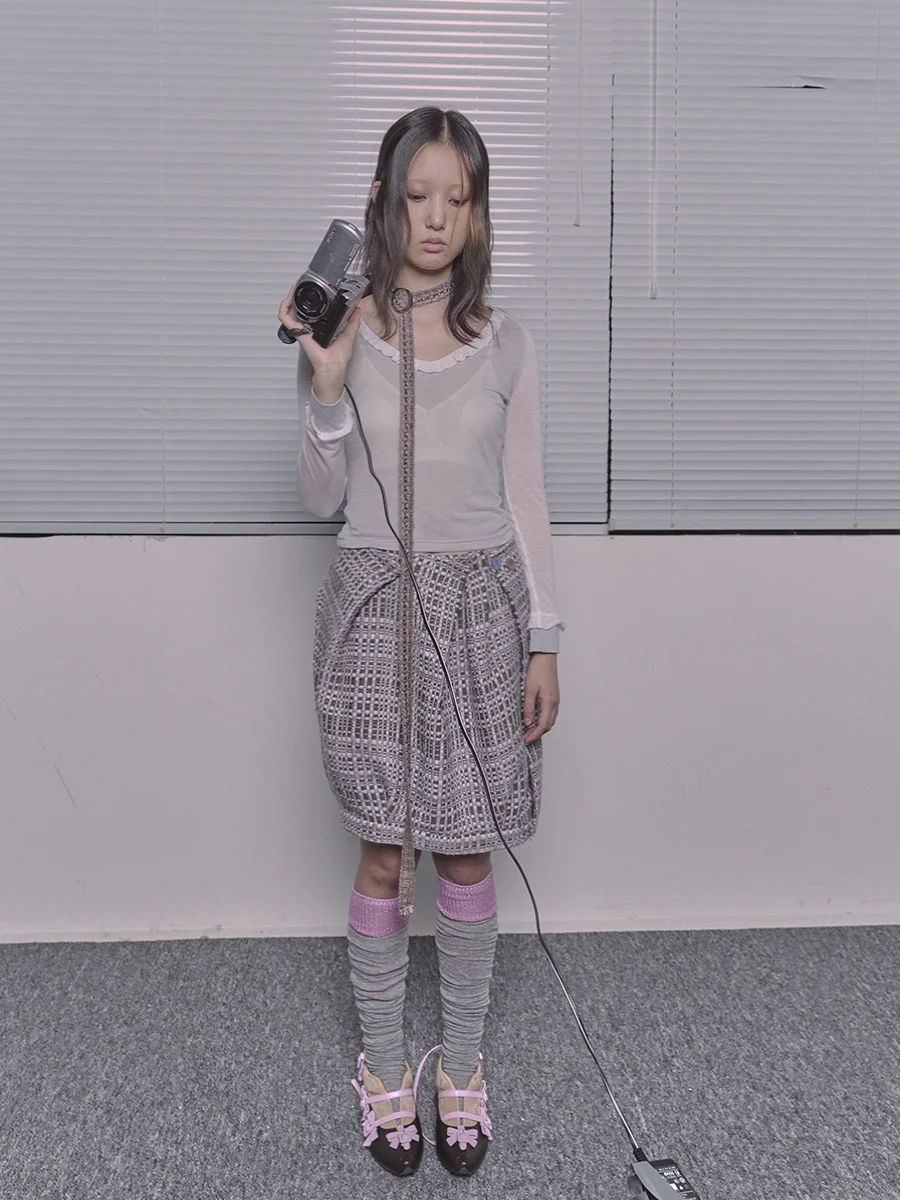 

Платье-фонарик с низким уровнем насыщения цвета, фиолетовый дизайн с принтом обезьяны, из смесовой ткани (полиэстер/шерсть), для зимнего сезона