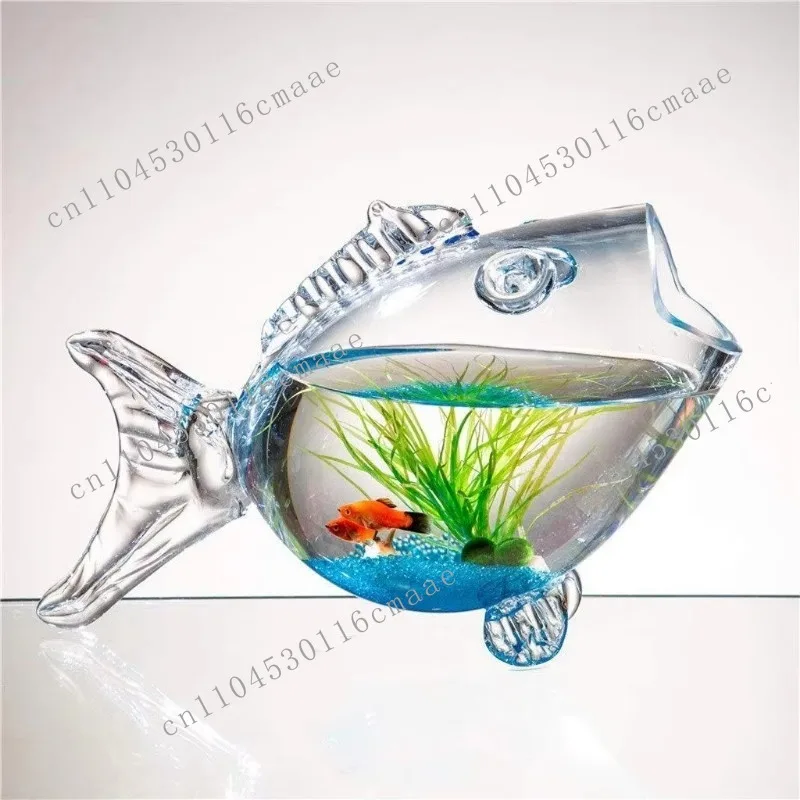 A hand-blown thick 1cm candy jar, water glass, fish-shaped golden fish tank, fish tank aquarium
