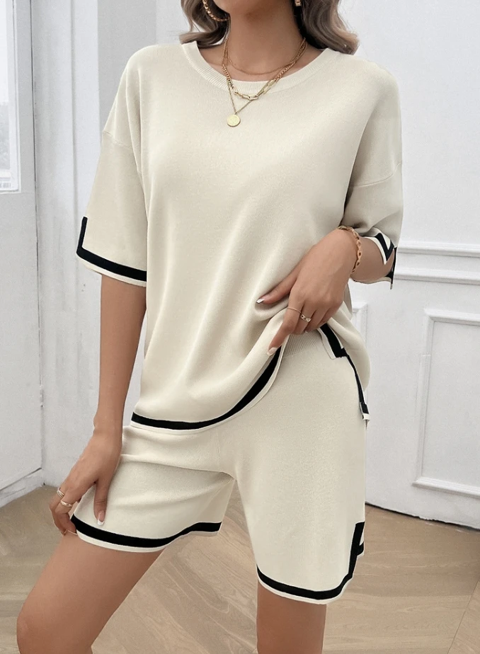 

New round neck style casual sweater set