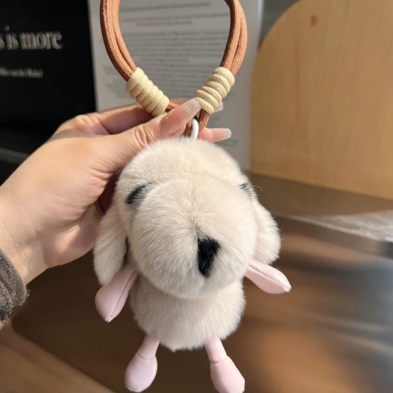 かわいいぬいぐるみ犬のキーホルダー、フェイクラビットファーの愛らしい子犬の車のキーチャーム、柔らかくふわふわのバッグペンダントデコレーション、女性への誕生日プレゼント