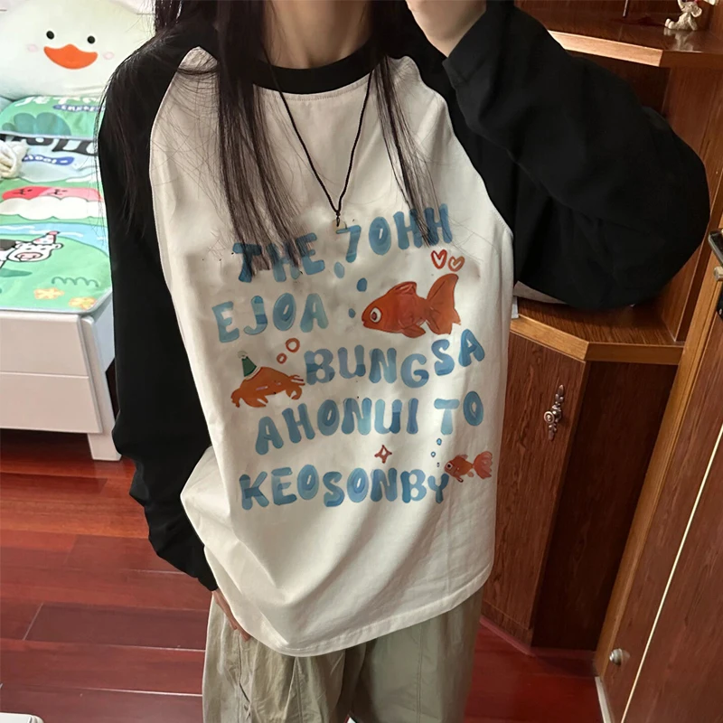 

American Retro Raglan Oversize Long Sleeve Women's T-Shirt Autumn Fashion Casual Goldfish Letter Graphics Bottoming Shirt Y2k