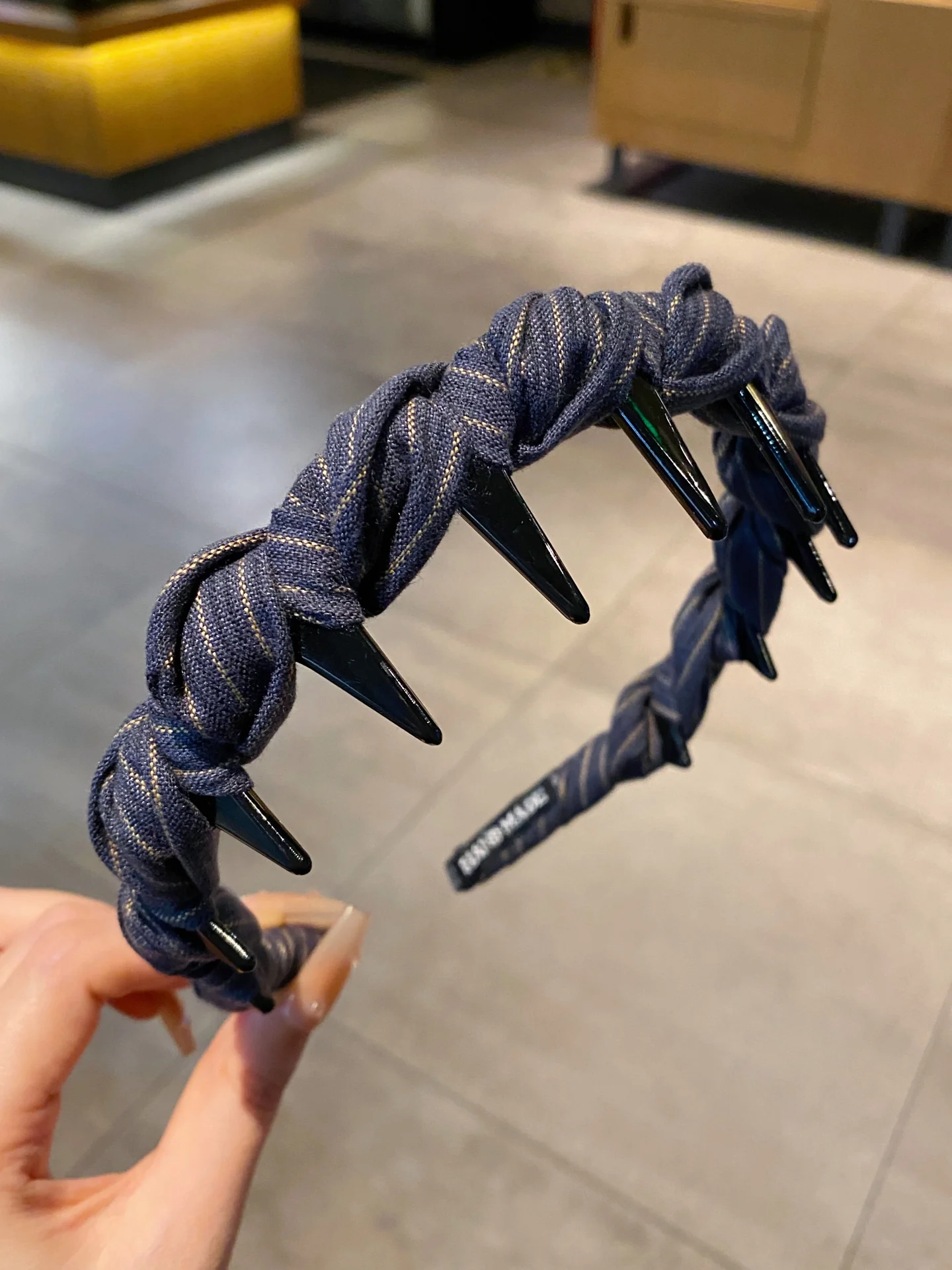 faixa-de-cabelo-retro-de-tecido-feminina-com-listras-acessorio-diario-elegante-para-cabelo-faixa-de-cabelo-com-dentes-longos