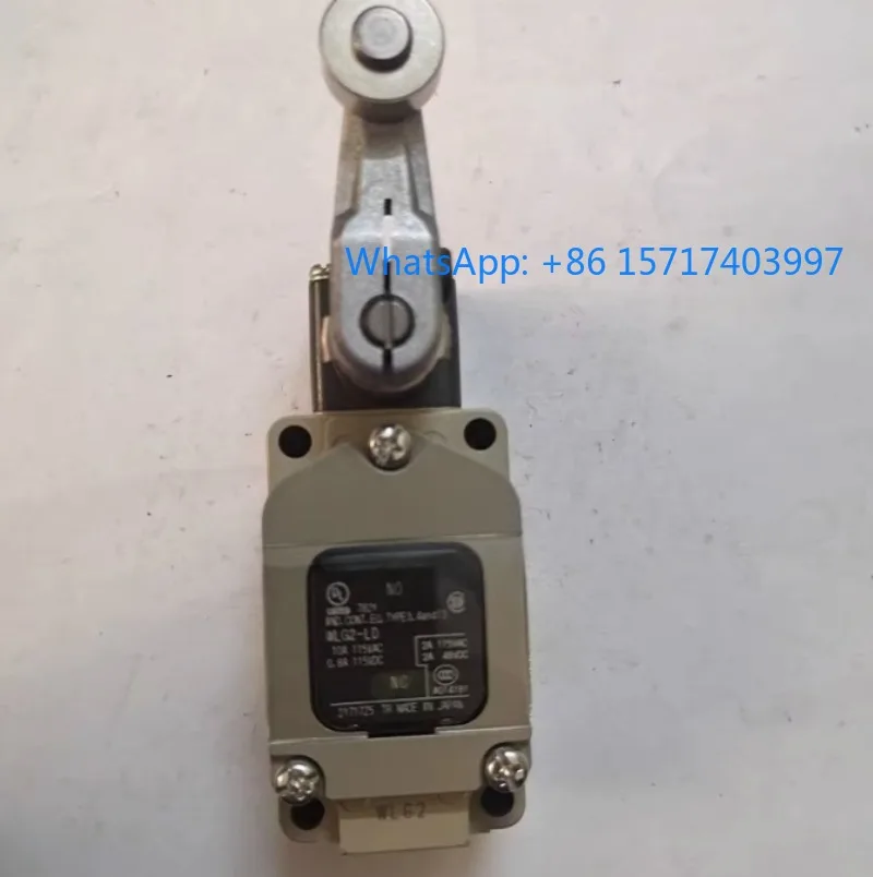 

Japanese original imported stroke limit cylinder mold switch WLG2-LD with indicator light photographed