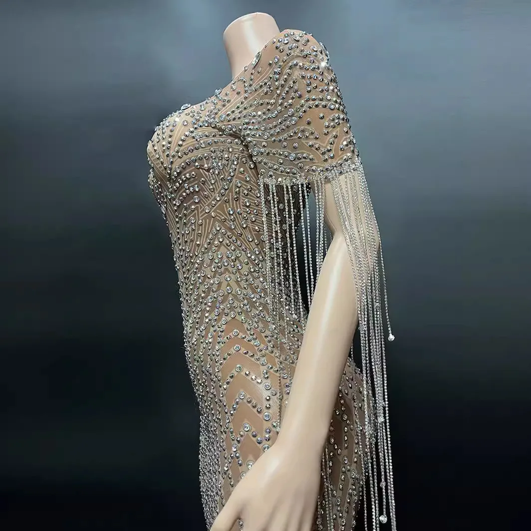 Robe en maille à pompons pour femme, diamant, manches courtes, robe mince élégante, fête, danse, éducatif, 2025