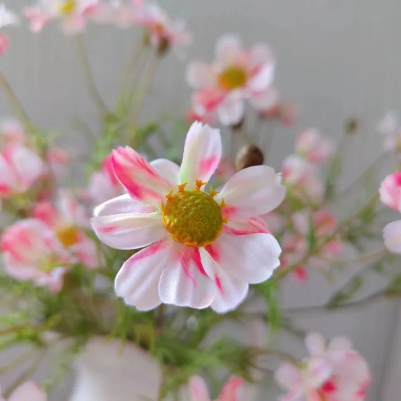 

20/25/30pcs Margarita Field Chrysanthemum of Silk Fabric Artificial Flower Bouquet for Photography Props Living Home Table Decor