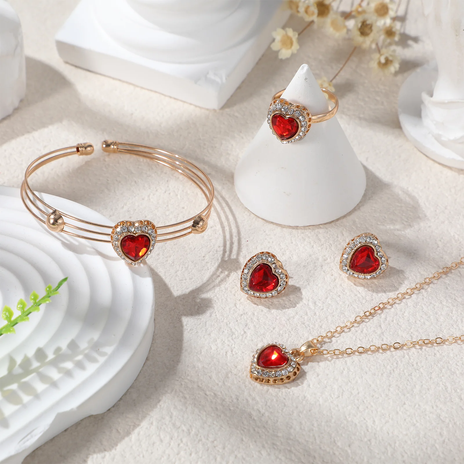 

1Set Heart Shaped Jewelry Set Red Elegant Necklace Fashion Earrings Creative Bracelet Women Necklace Special Occasion Gift